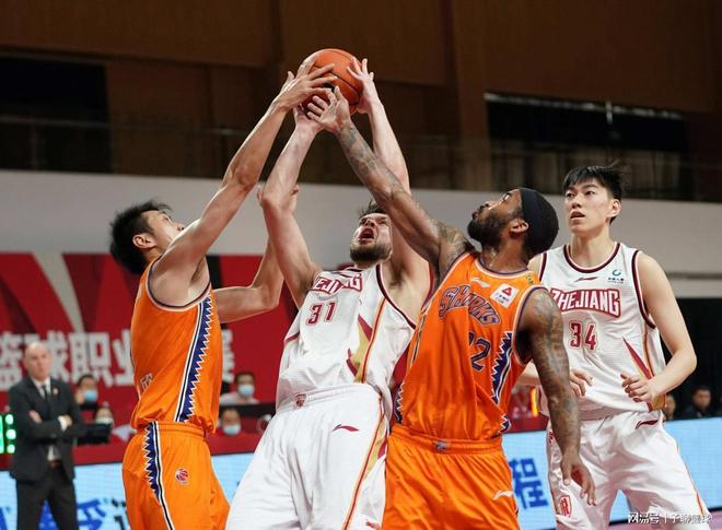 官方：长崎成功丸与主帅高木琢也续约至26／27赛季结束（官宣：长崎成功丸与主帅高木琢也续约至26／27赛季末）