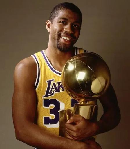 佳叙佳议 ｜ 2026美加墨世界杯“解签”：一无一有，五上签三下签！（佳叙佳议 ｜ 2026美加墨世界杯签运盘点：“一无一有”，五上签、三下签）