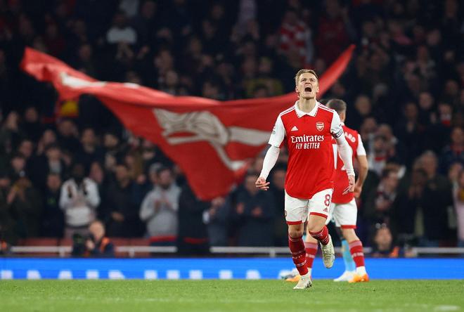 爷青回，维耶里社媒晒与大罗、巴乔、托蒂、卡纳瓦罗等人合照（维耶里社媒晒合影：同框大罗、巴乔、托蒂、卡纳瓦罗等传奇）