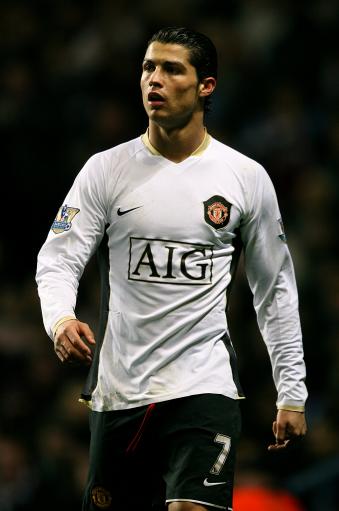 海港亚冠赛前Vlog：吉祥物伊戈已量产；林皇再度作客上海滩